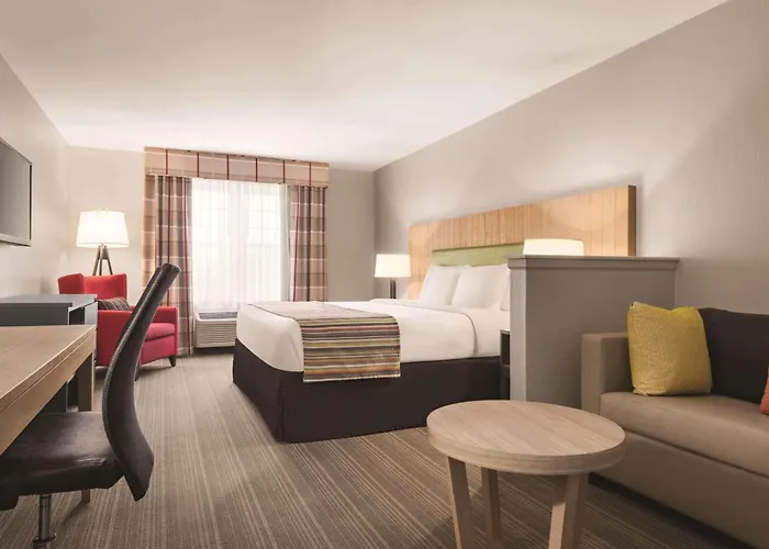 Country & By Radisson, Schaumburg, Il 4*