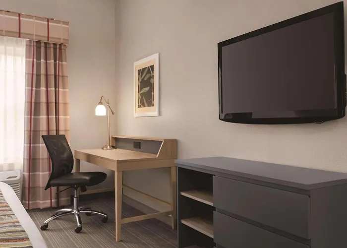 Country & By Radisson, Schaumburg, Il